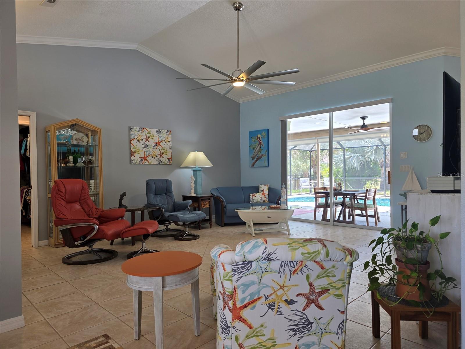 ROTONDA WEST BROADMOOR - Residential