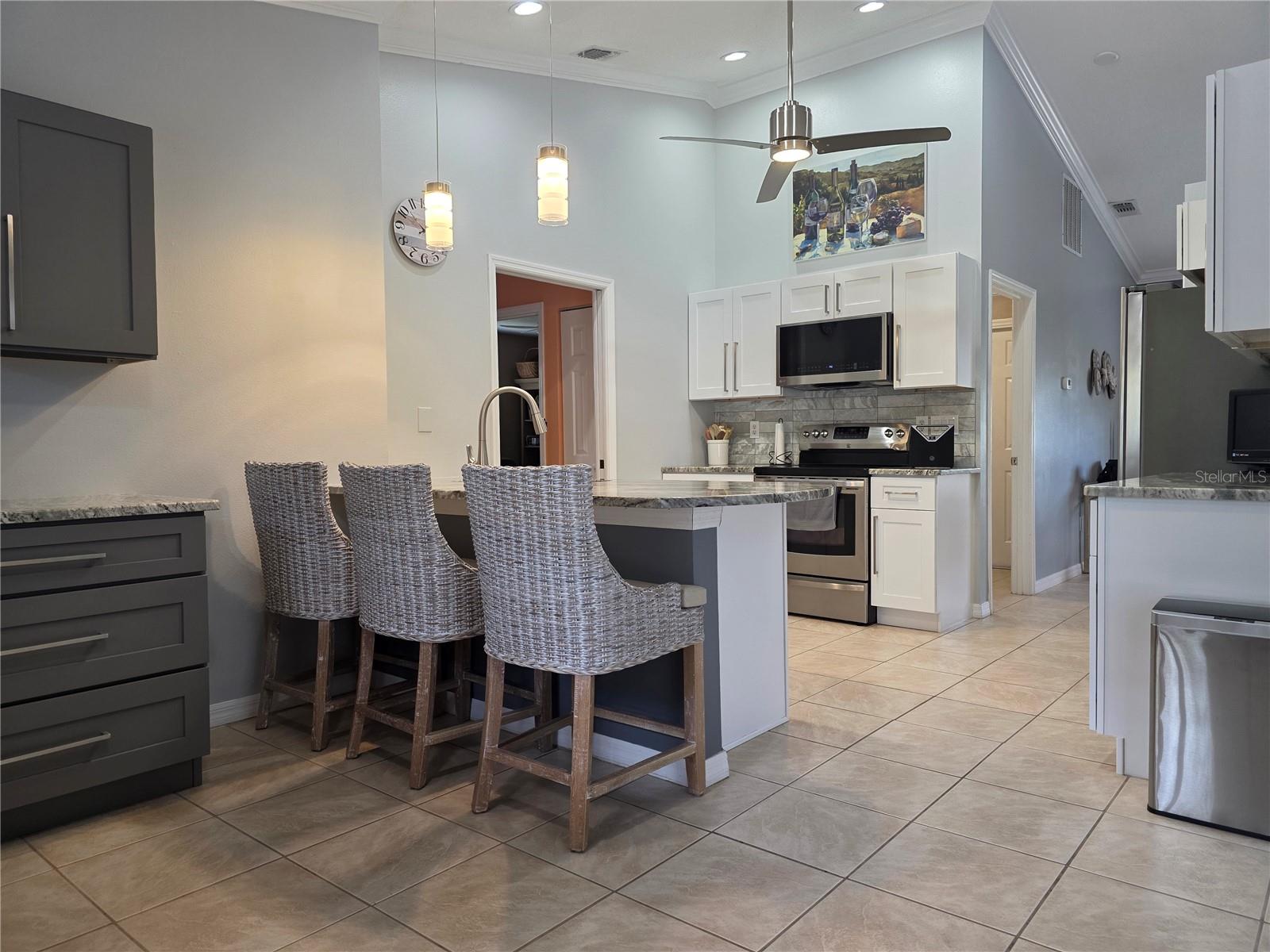 ROTONDA WEST BROADMOOR - Residential