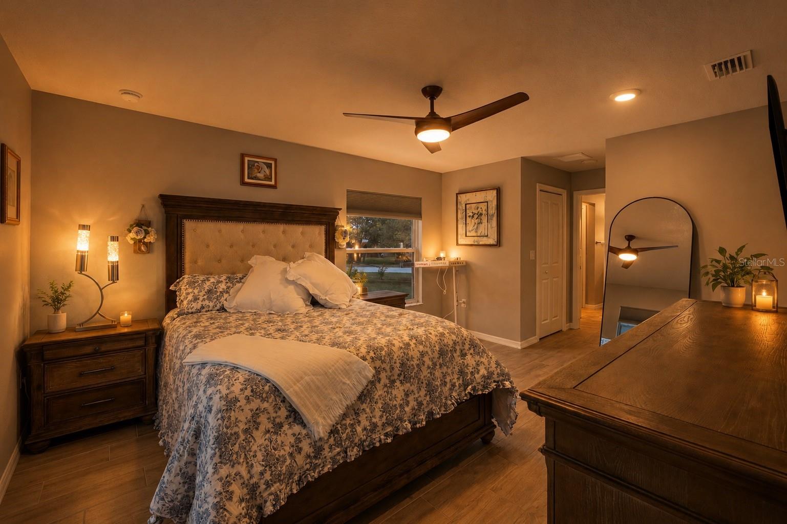 ROYAL HIGHLANDS - Residential