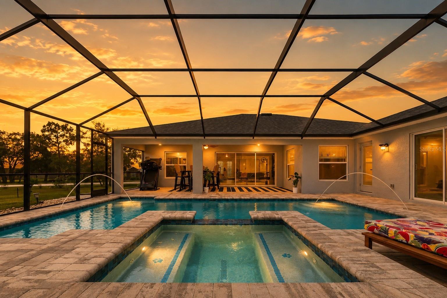 ROYAL HIGHLANDS - Residential