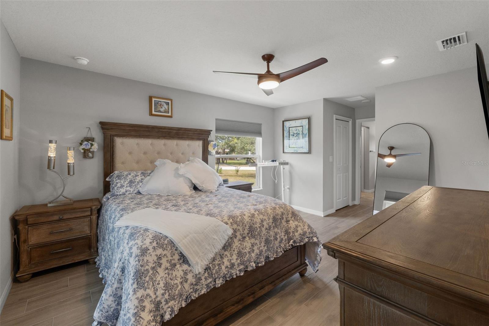 ROYAL HIGHLANDS - Residential