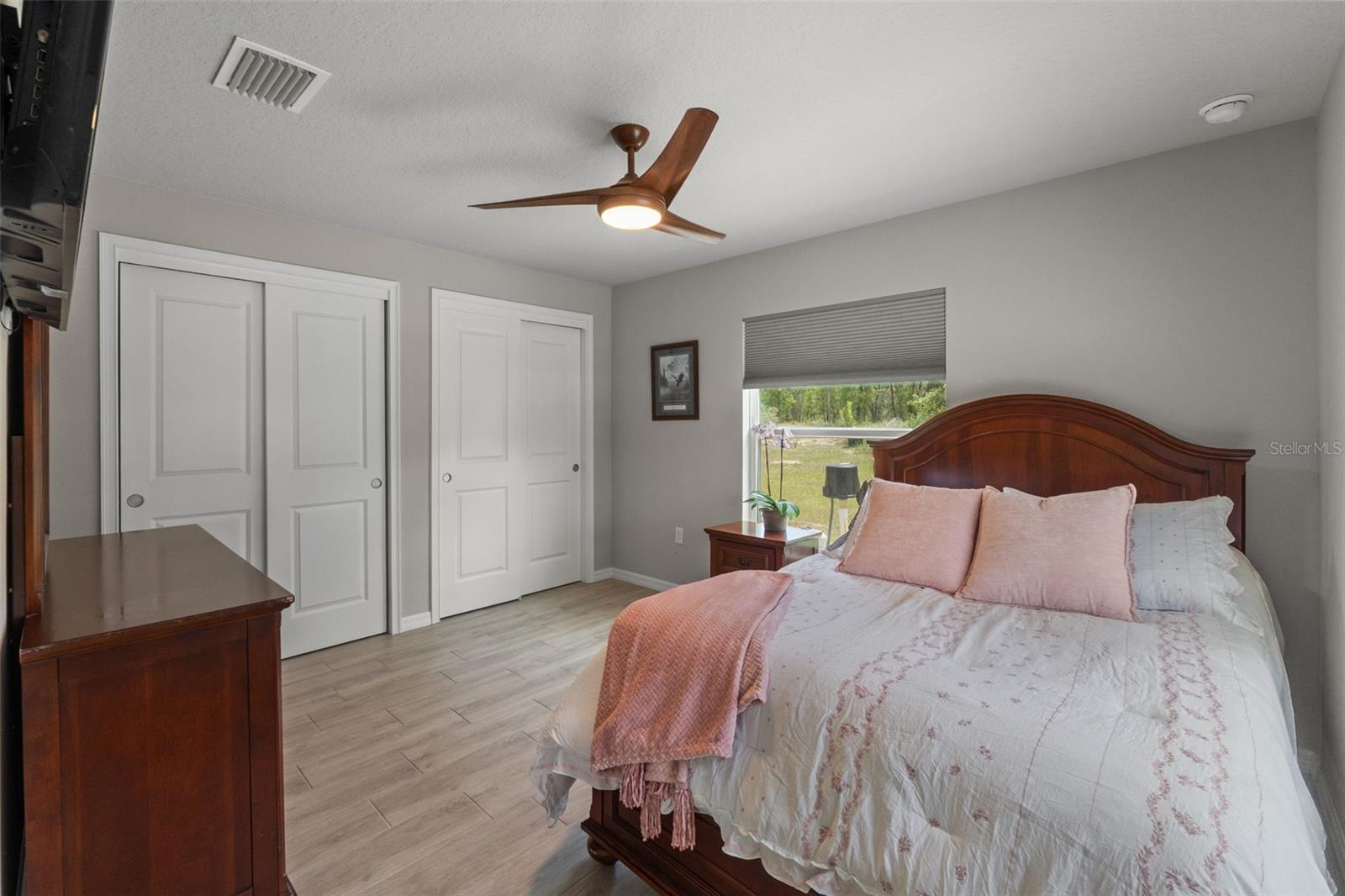 ROYAL HIGHLANDS - Residential