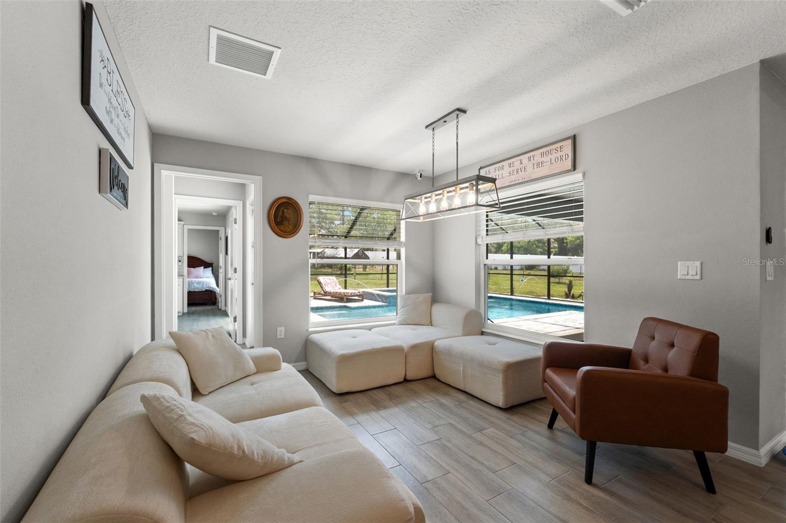 ROYAL HIGHLANDS - Residential