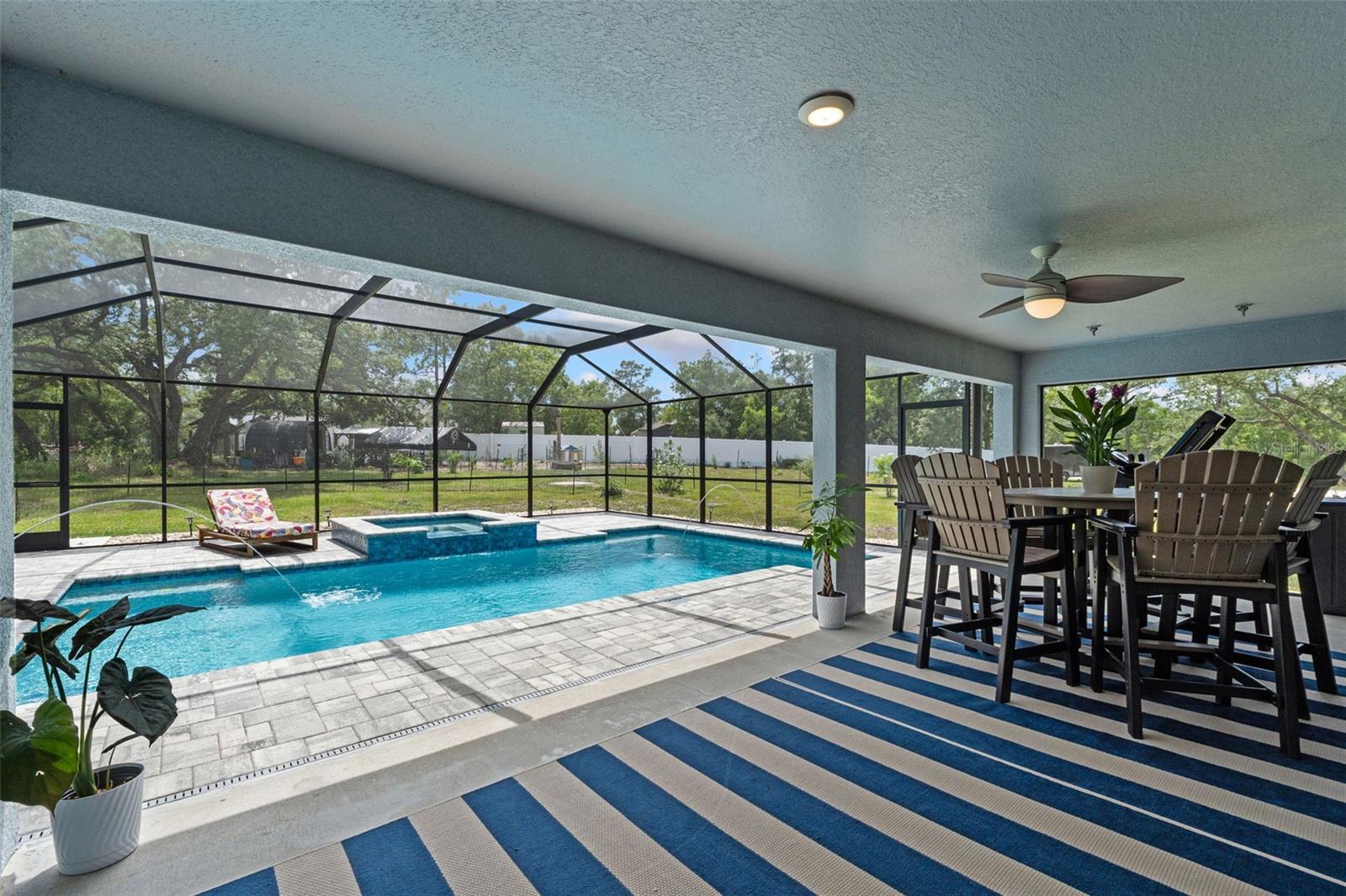 ROYAL HIGHLANDS - Residential