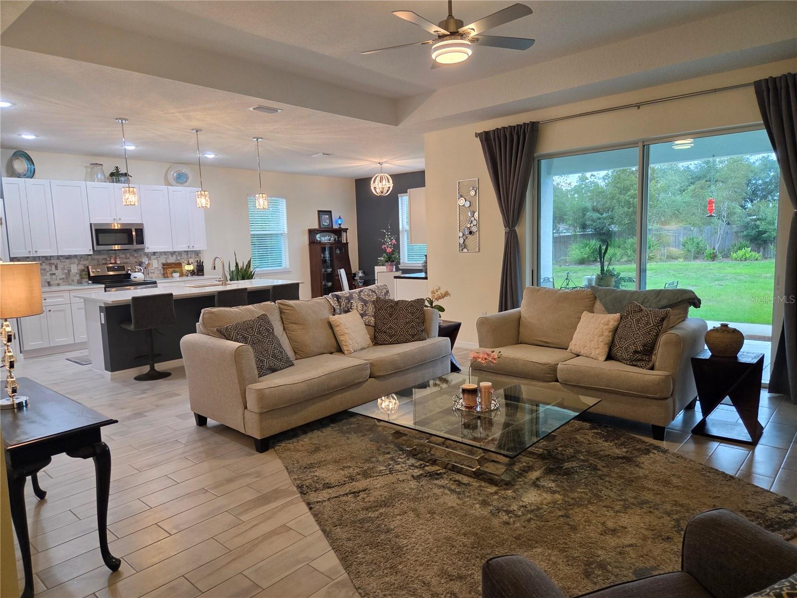 ROYAL TRAILS - Residential
