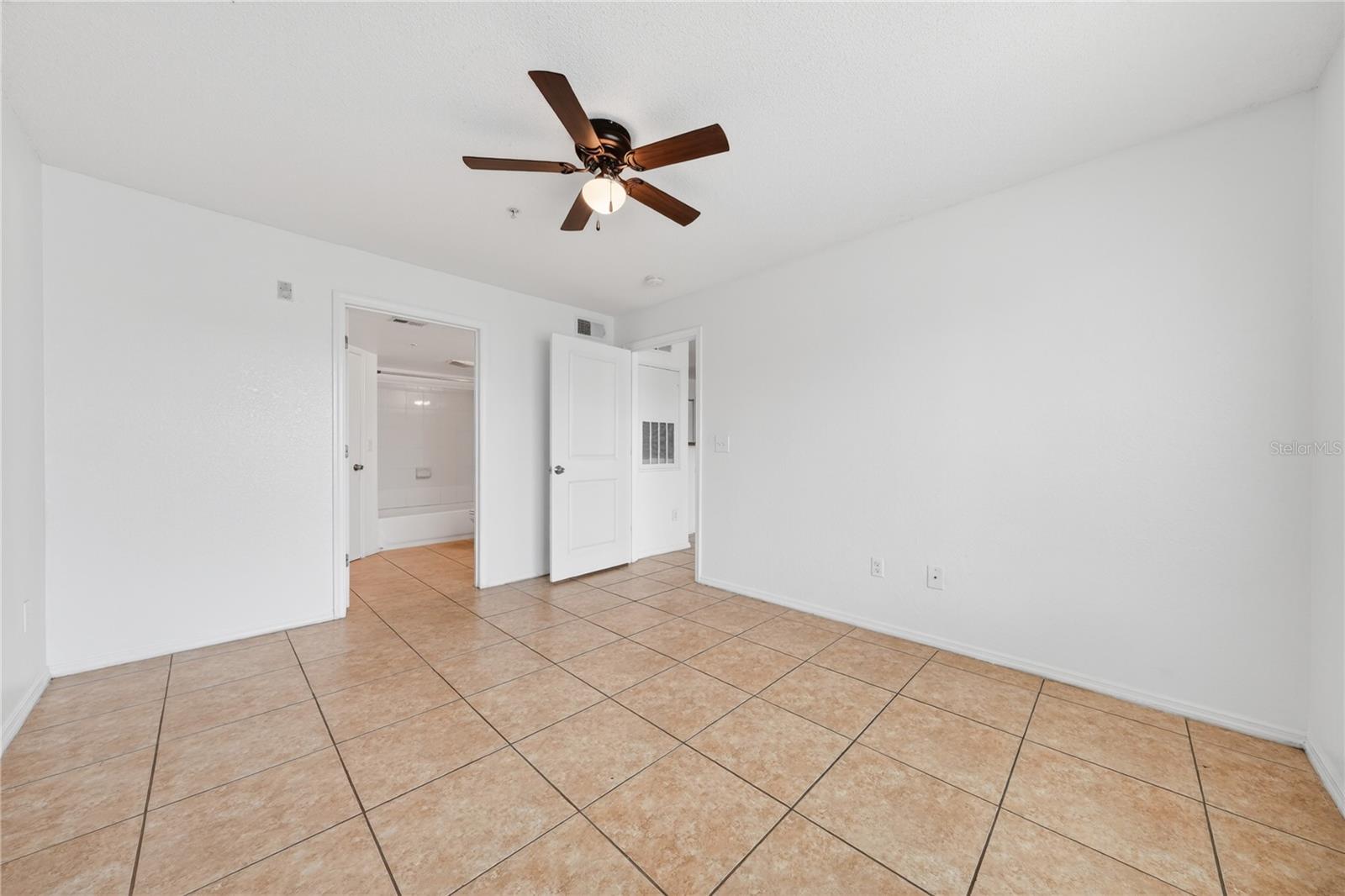 VILLAS DEL SOL AT KISSIMMEE CONDO - Residential