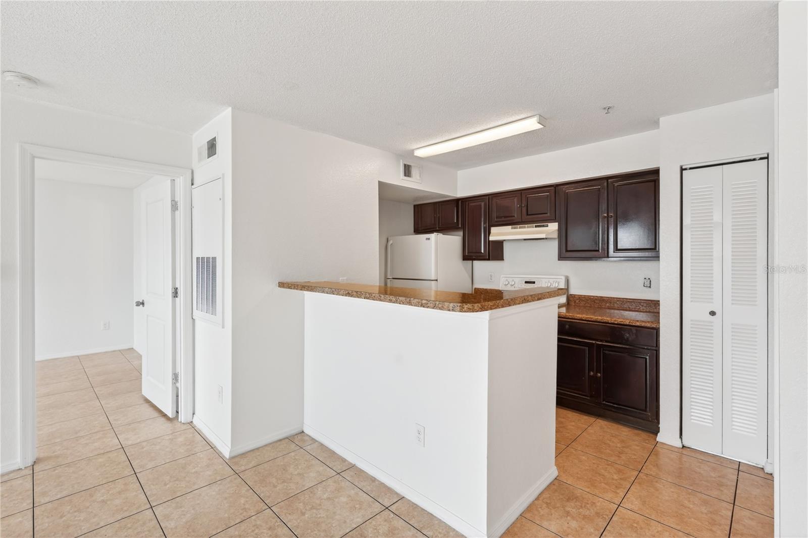 VILLAS DEL SOL AT KISSIMMEE CONDO - Residential