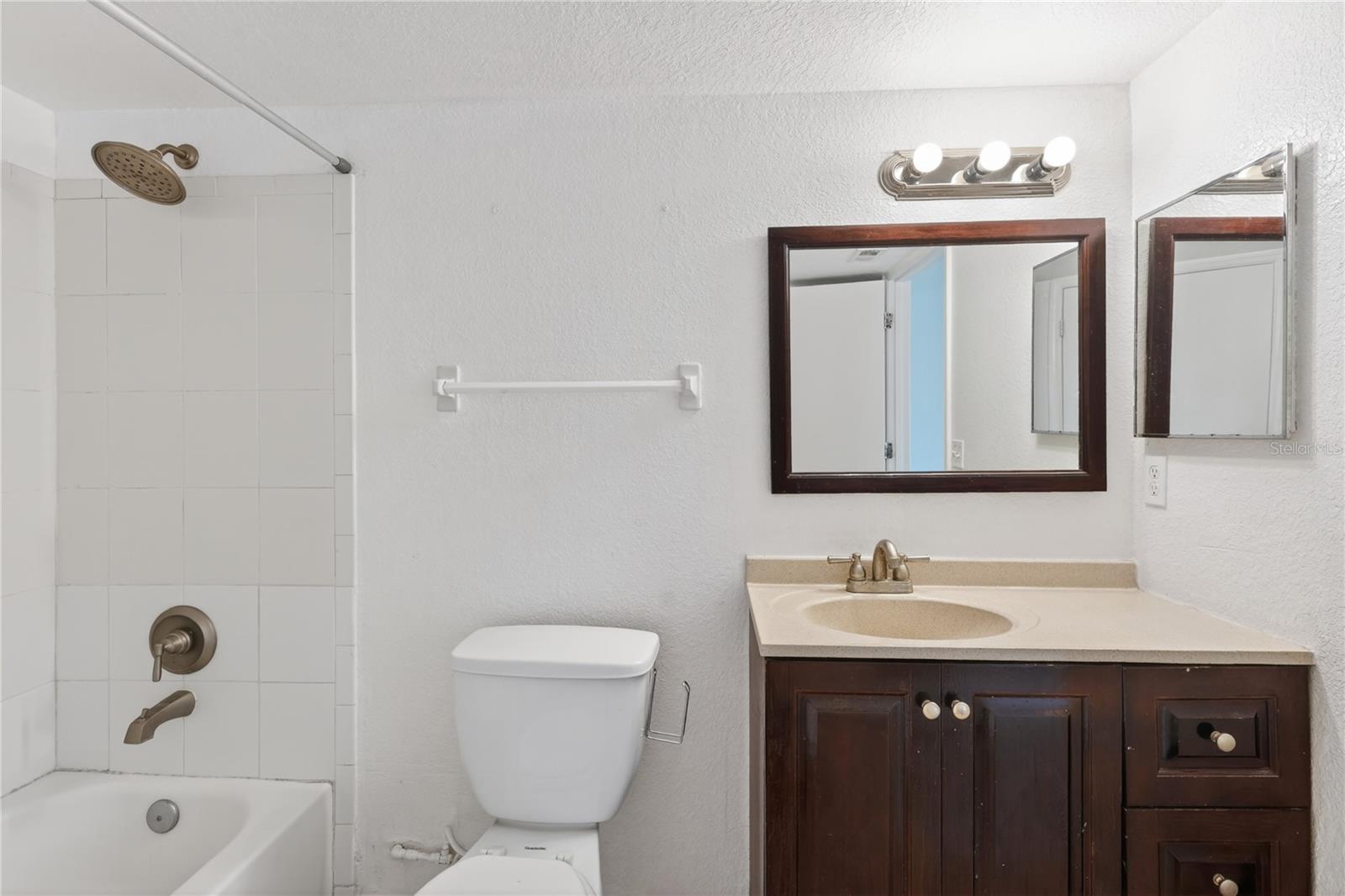 VILLAS DEL SOL AT KISSIMMEE CONDO - Residential