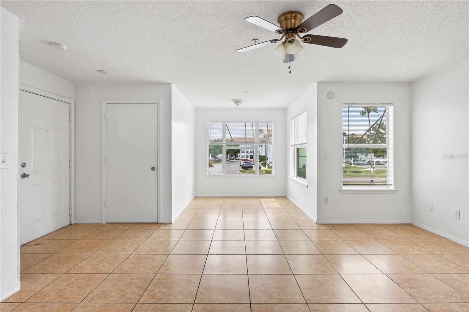 VILLAS DEL SOL AT KISSIMMEE CONDO - Residential