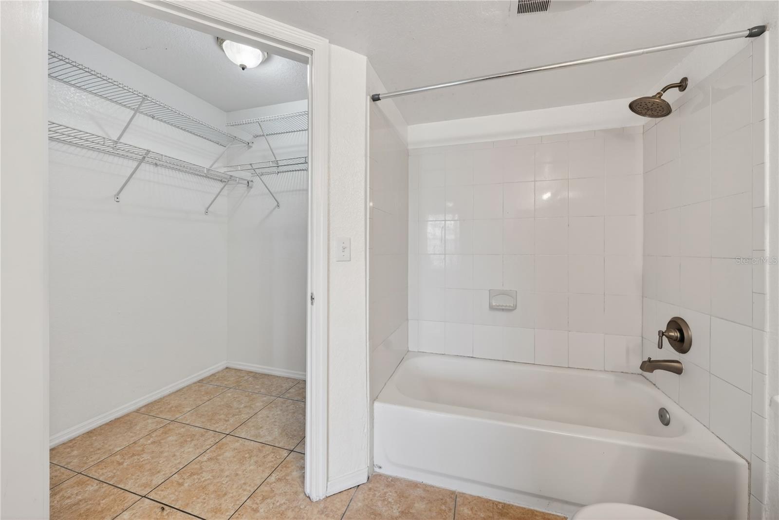 VILLAS DEL SOL AT KISSIMMEE CONDO - Residential