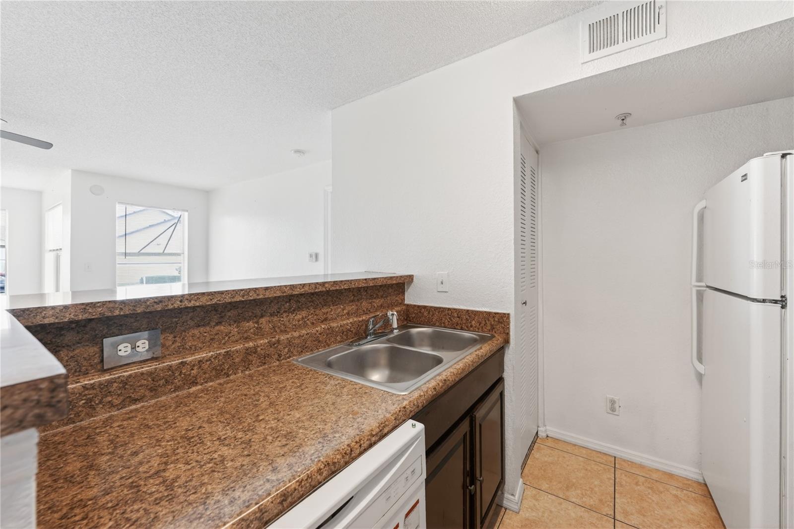 VILLAS DEL SOL AT KISSIMMEE CONDO - Residential