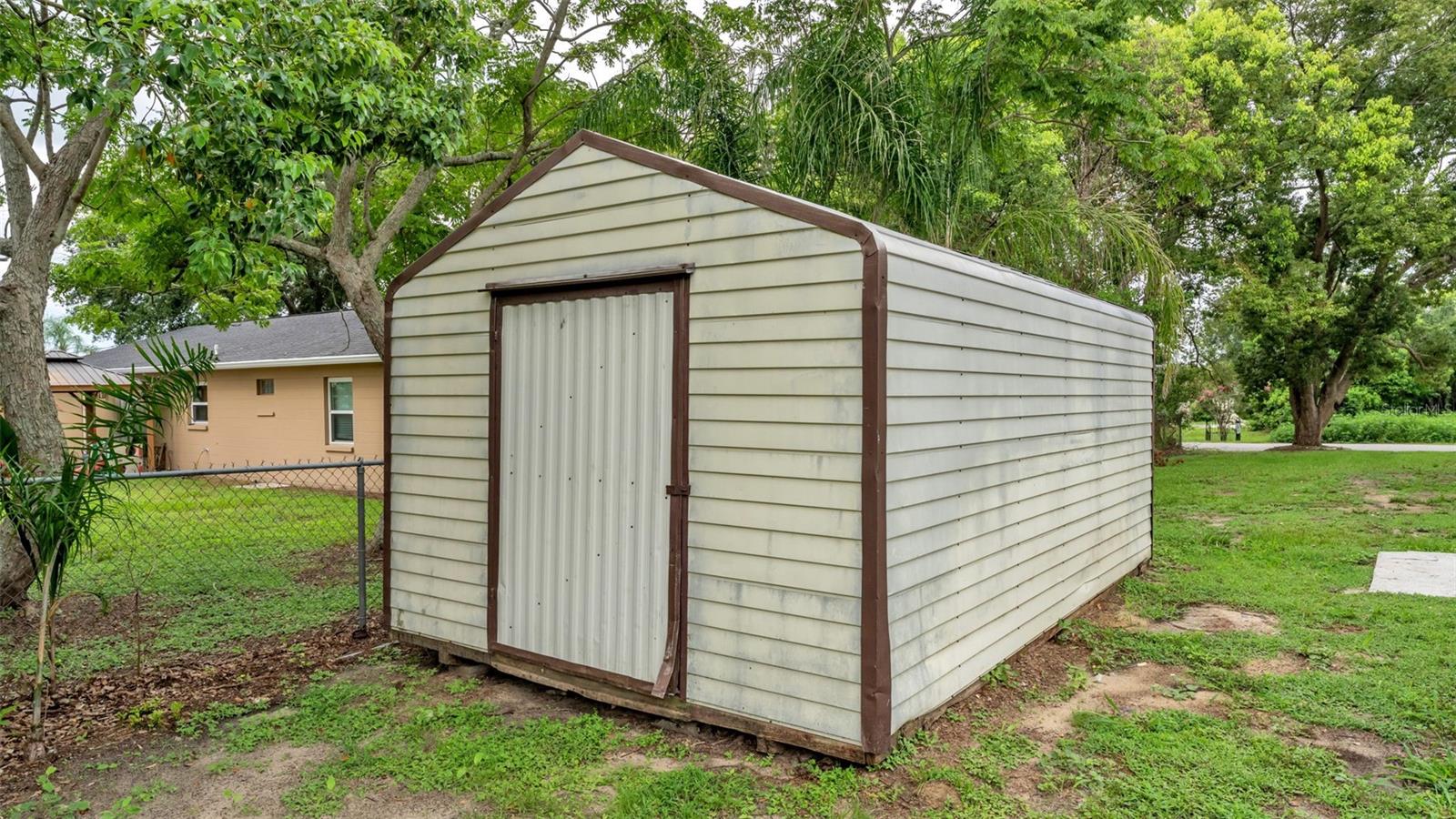 HIGHLAND GRVS - Residential