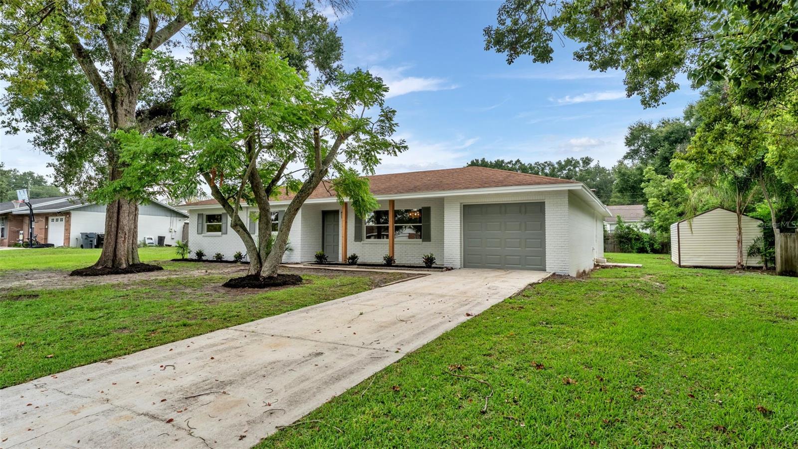HIGHLAND GRVS - Residential
