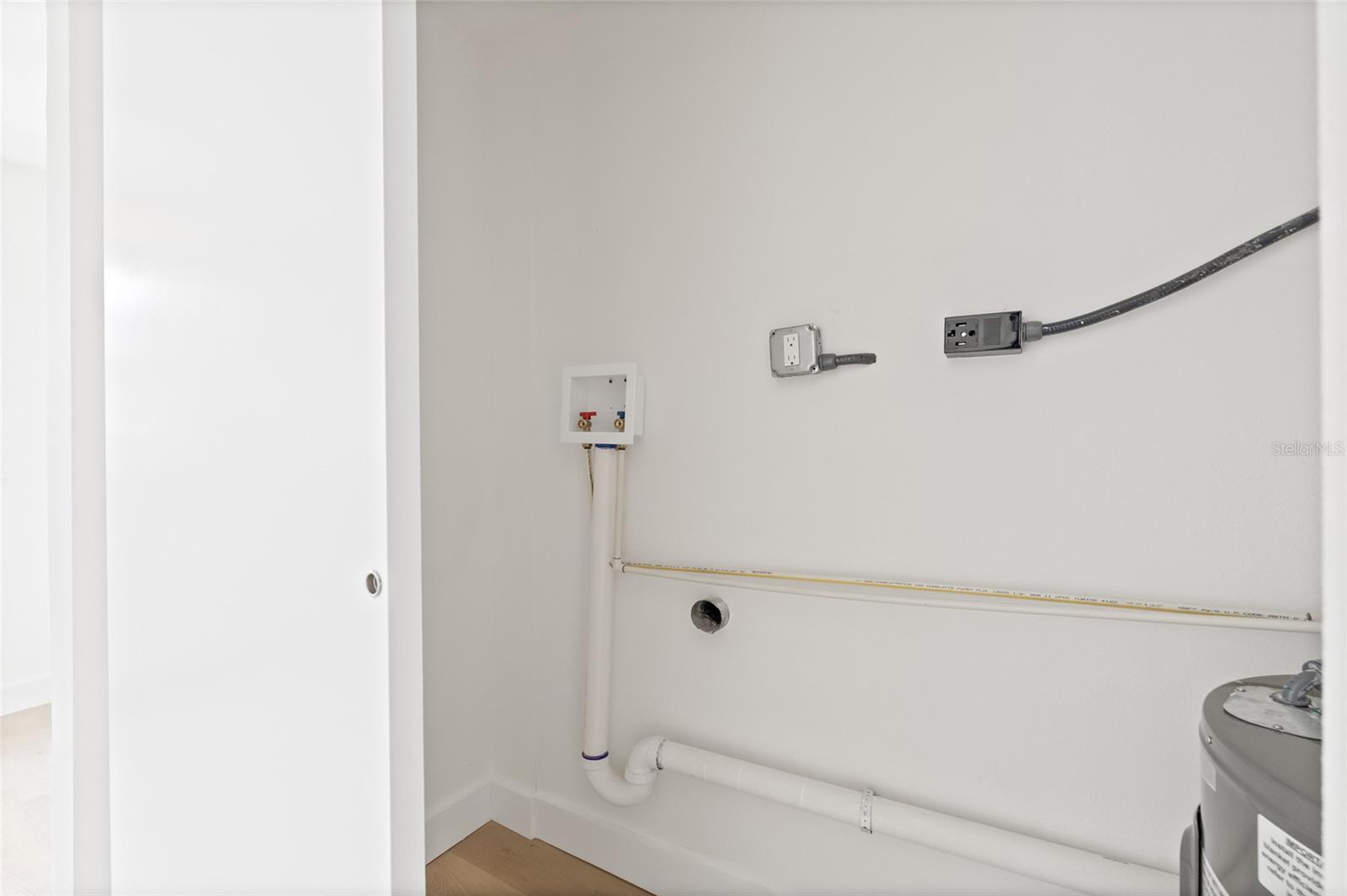 HARRIS SCHOOL SUB 1 - Residential