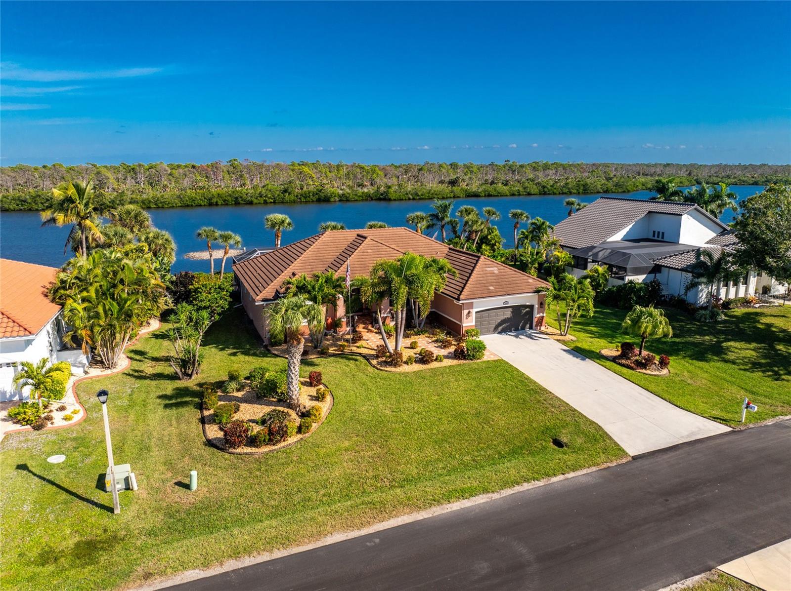 CAPE HAZE WINDWARD - Residential