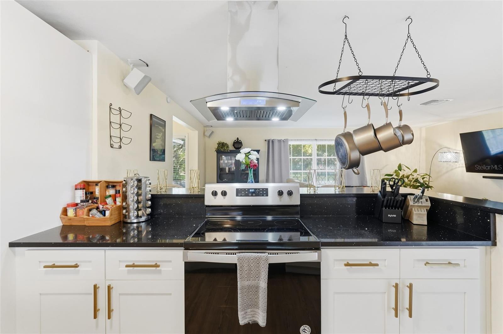 HILLCREST ESTATES - Residential Lease