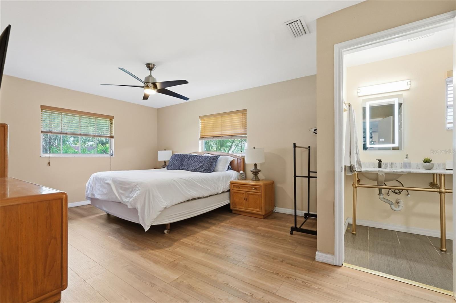 HILLCREST ESTATES - Residential Lease