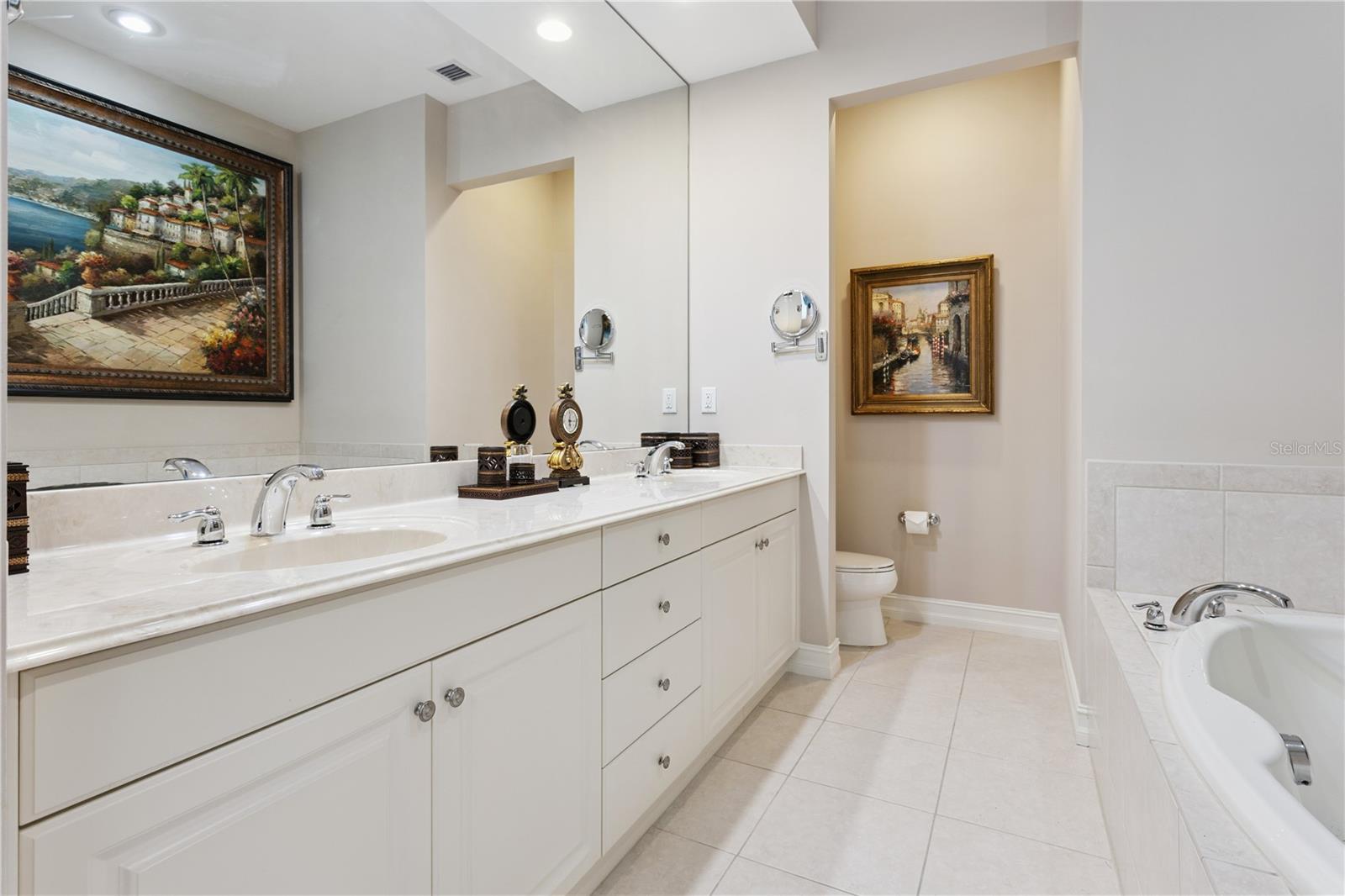 CARLYLE RESIDENCES SOUTH AT CELEBRATION - Residential