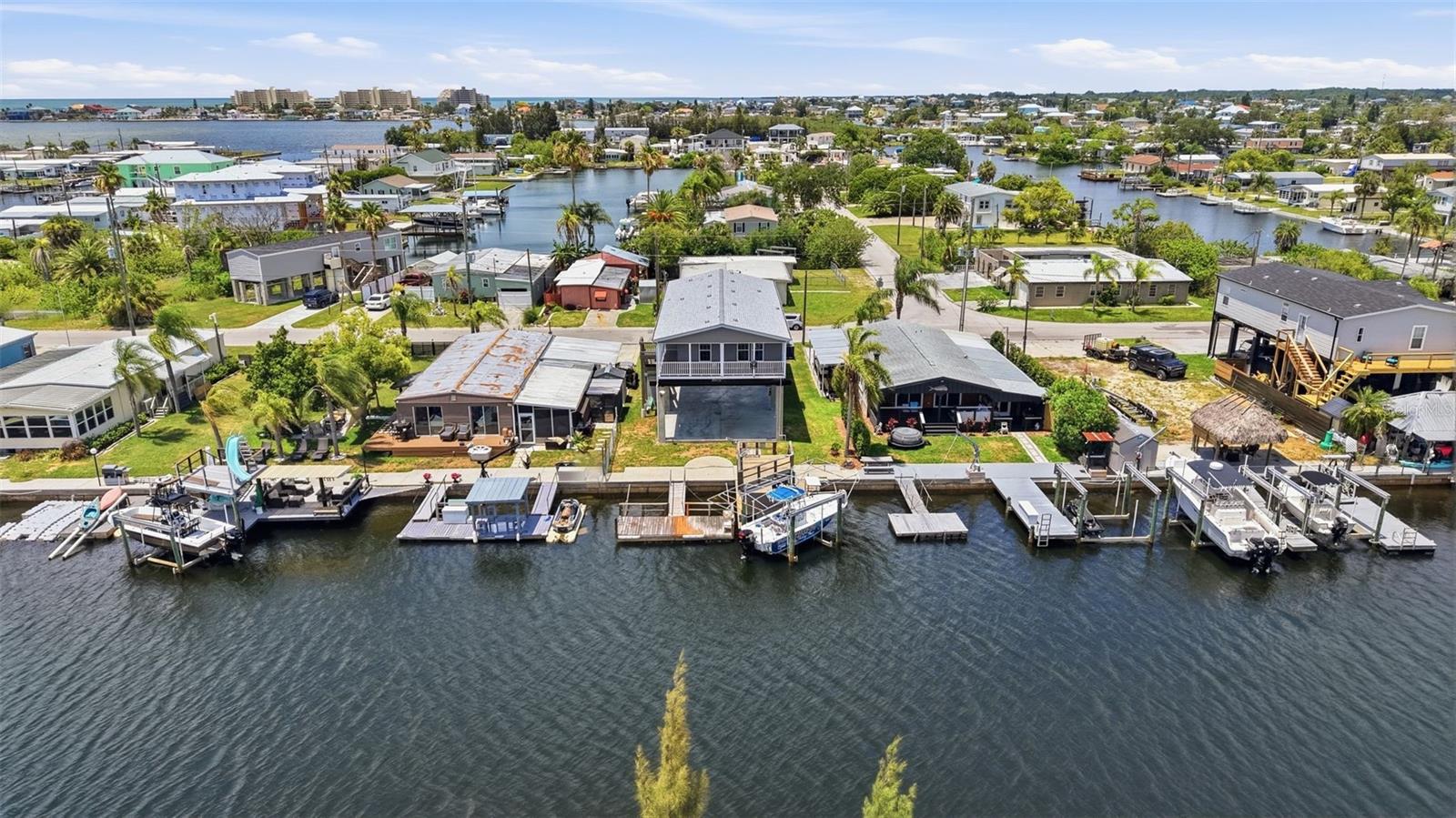 SIGNAL COVE - Residential