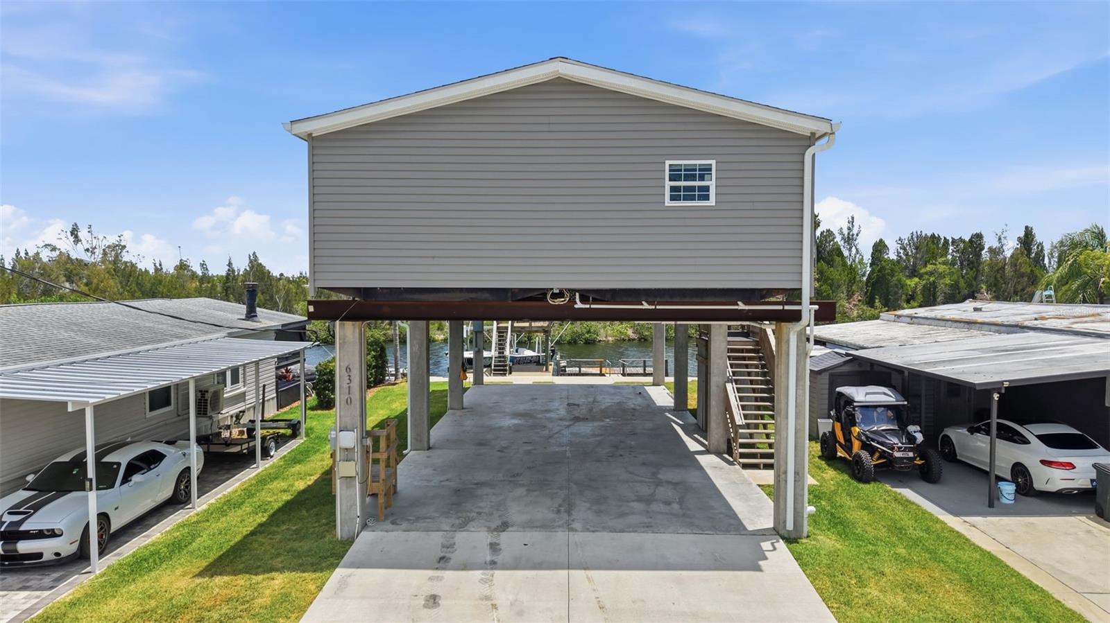 SIGNAL COVE - Residential