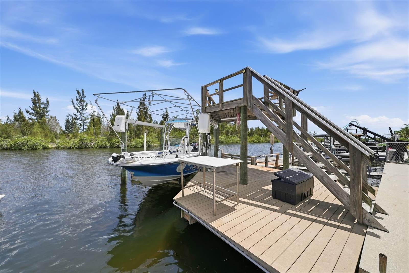 SIGNAL COVE - Residential