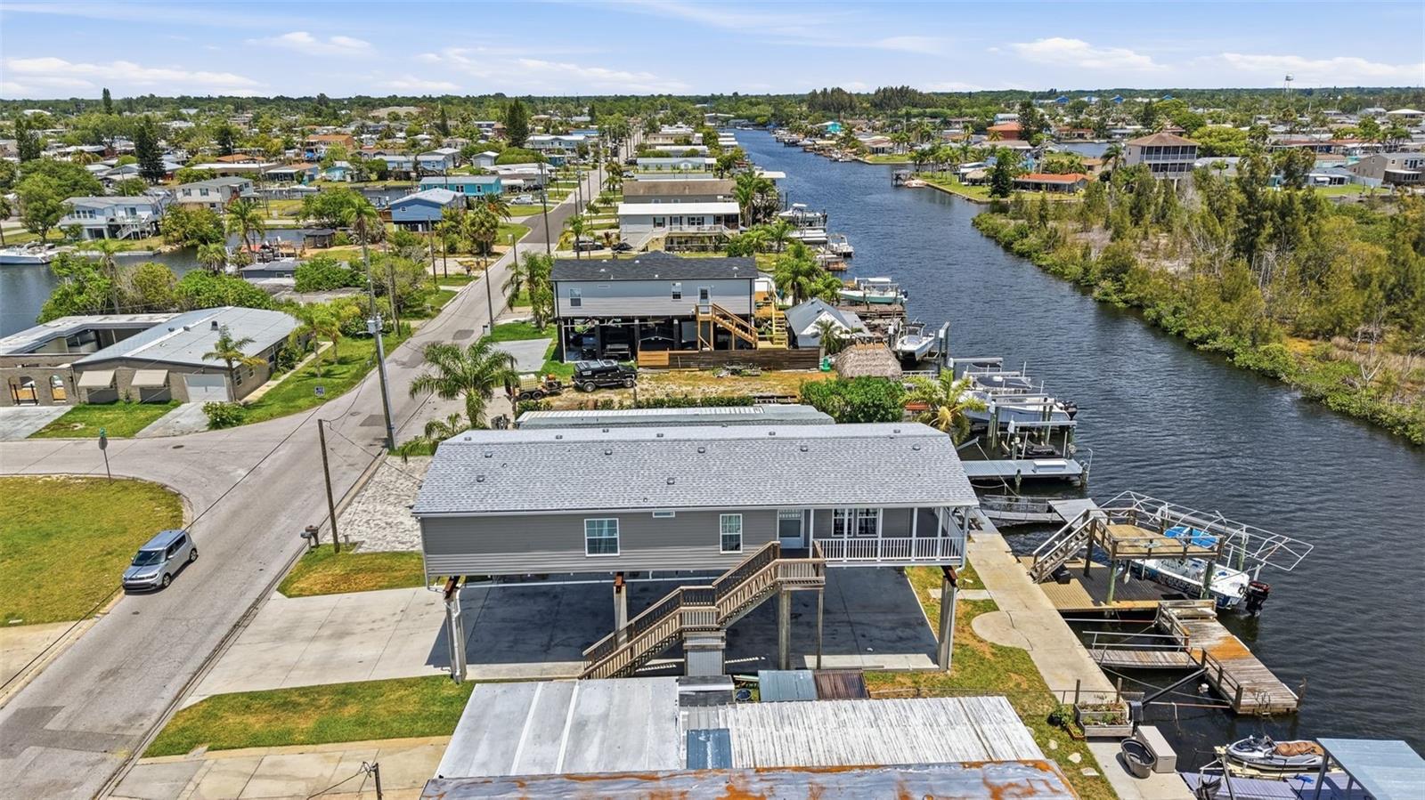 SIGNAL COVE - Residential