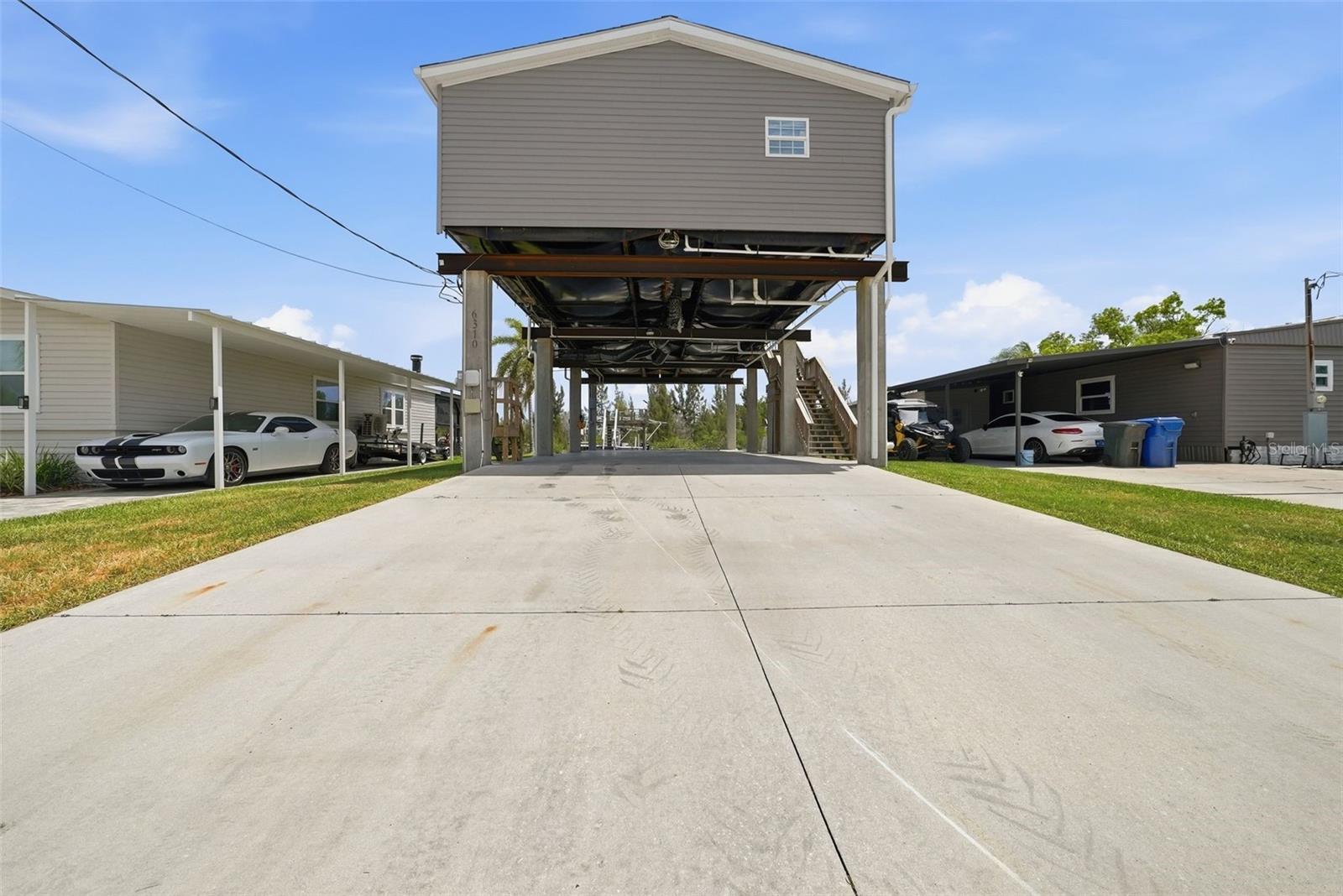 SIGNAL COVE - Residential