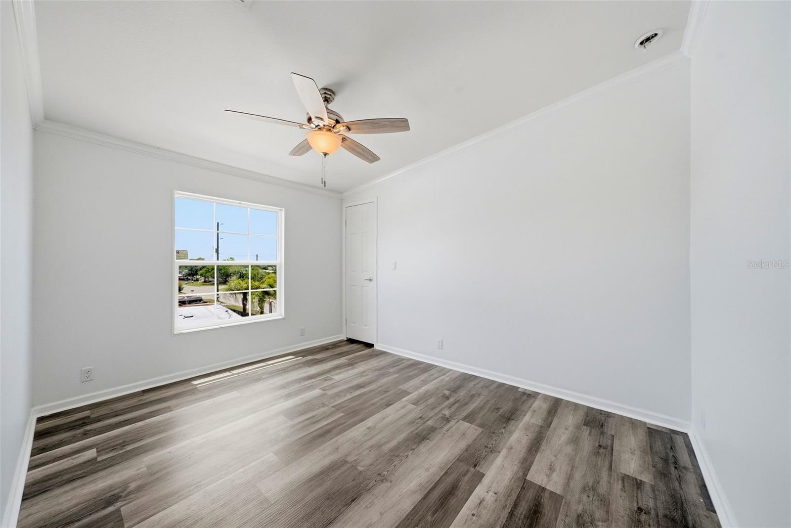 SIGNAL COVE - Residential