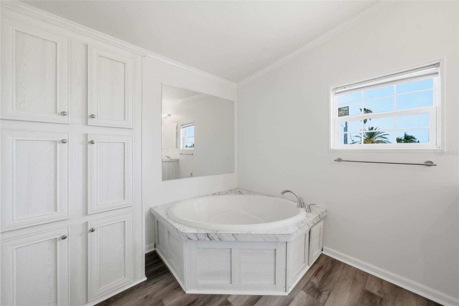 SIGNAL COVE - Residential