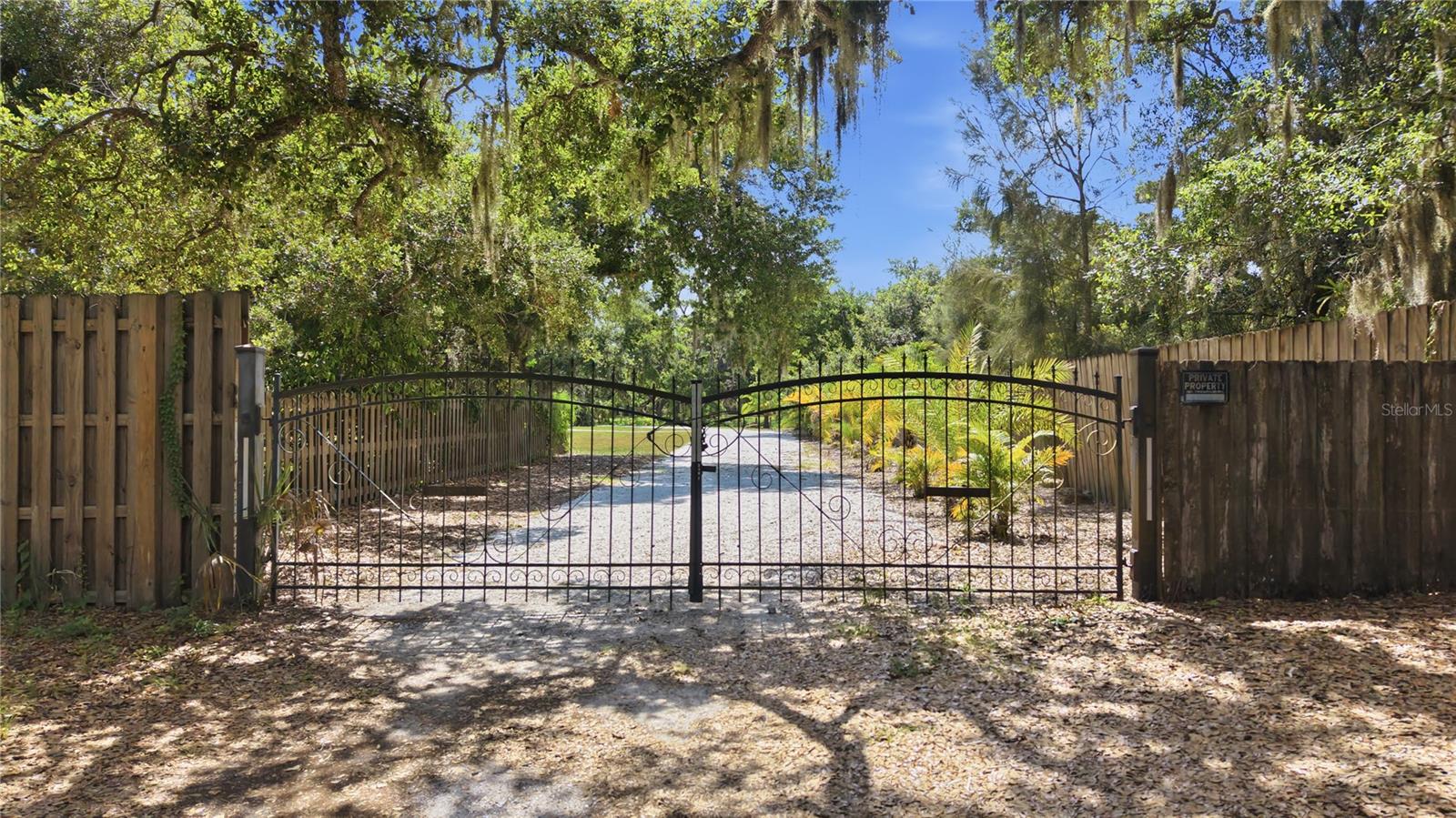 NOT IN A SUBDIVISION - Residential