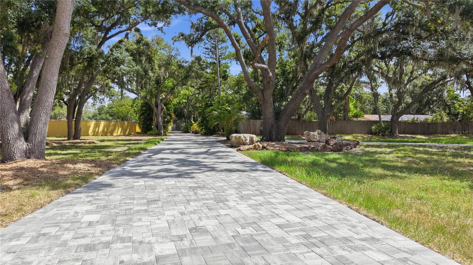 NOT IN A SUBDIVISION - Residential