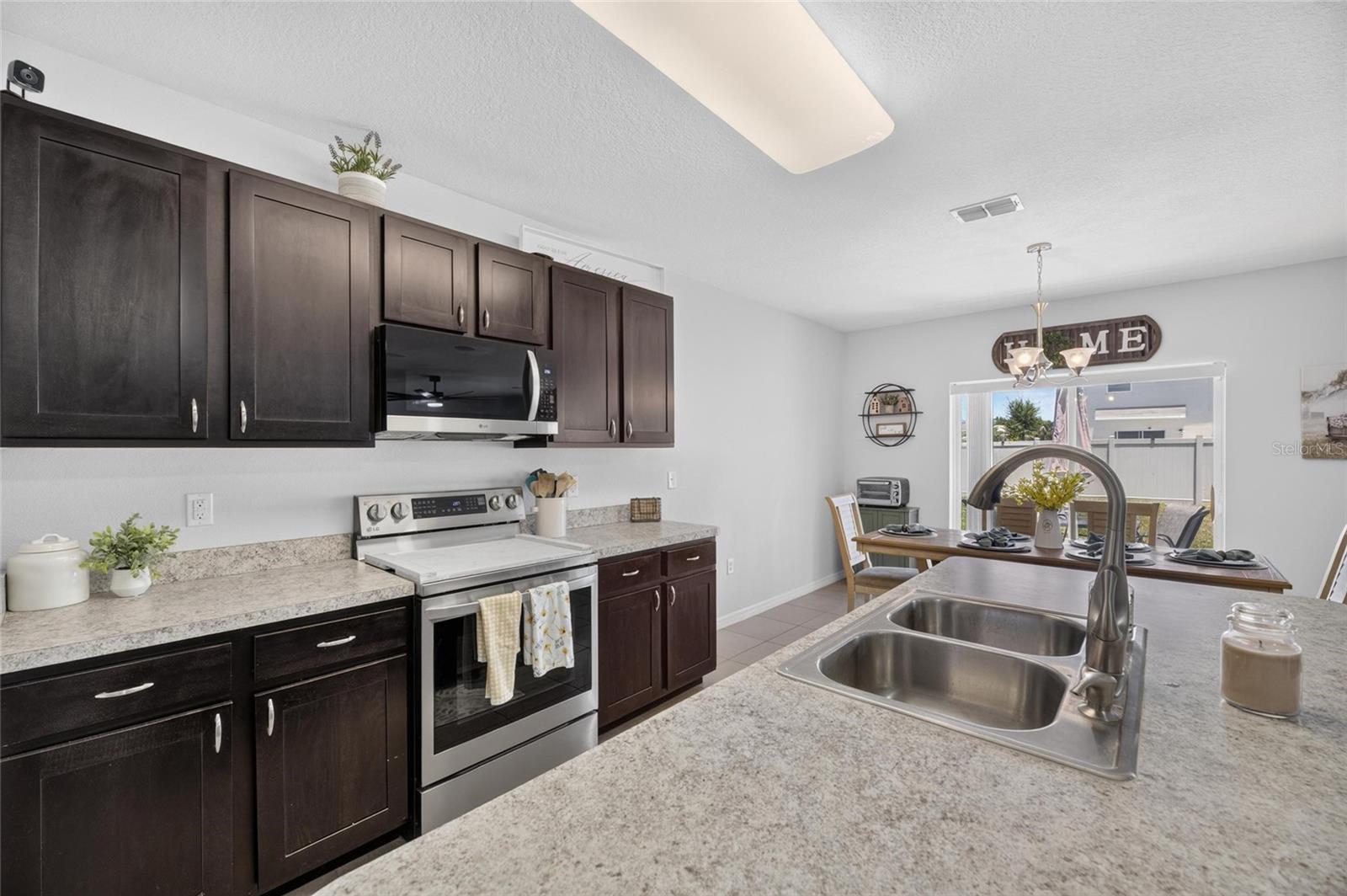 CARRIAGE POINTE SOUTH PH 2B - Residential