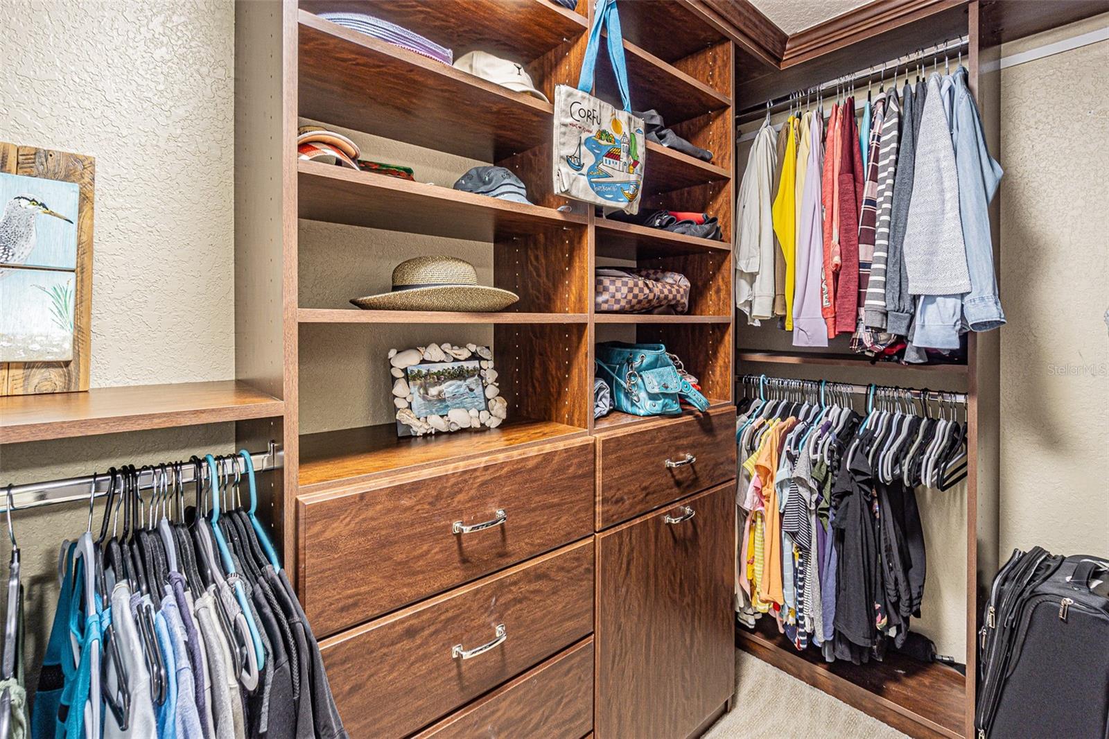 MARQUESA CONDO - Residential