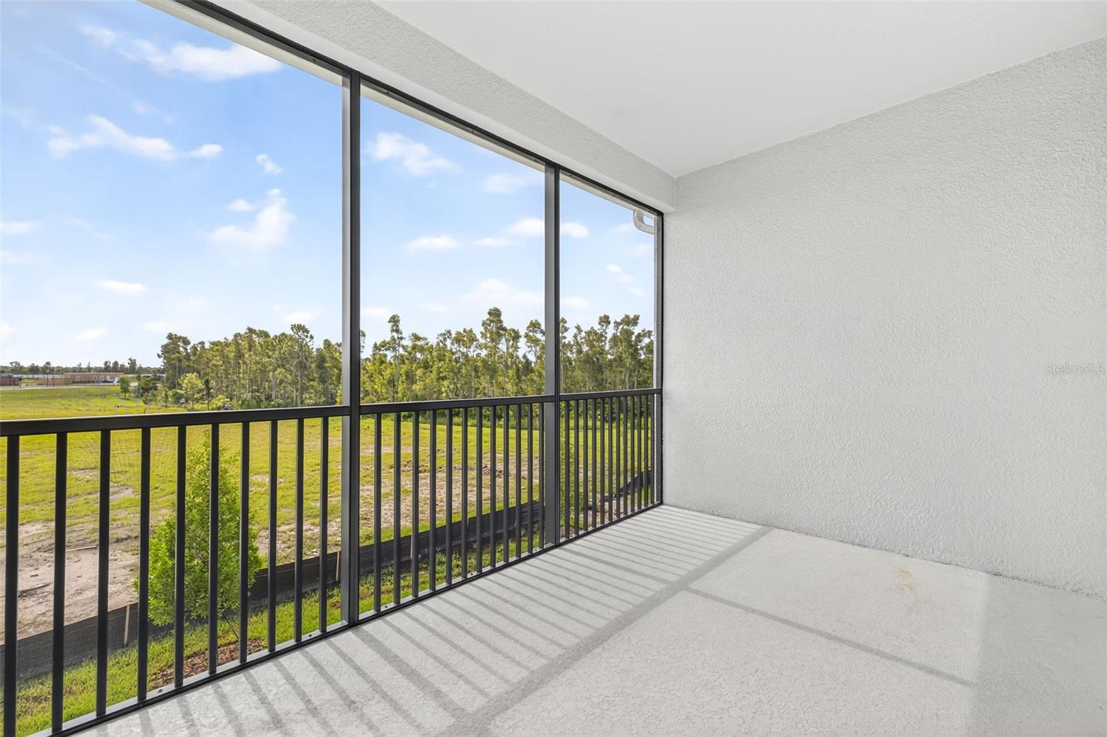 LAKESPUR AT WELLEN PARK - Residential