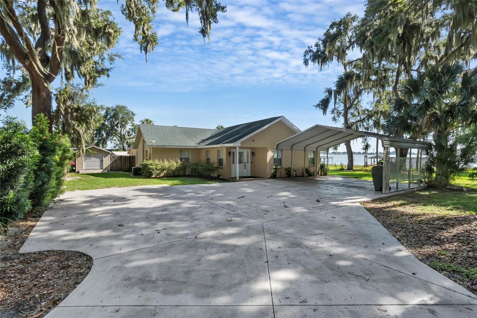 BEVERLY SHORES - Residential