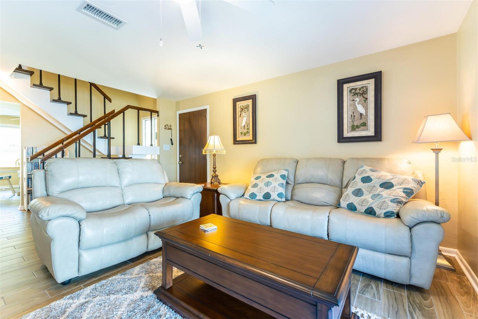 FOUR LAKES COMMUNITY - Residential