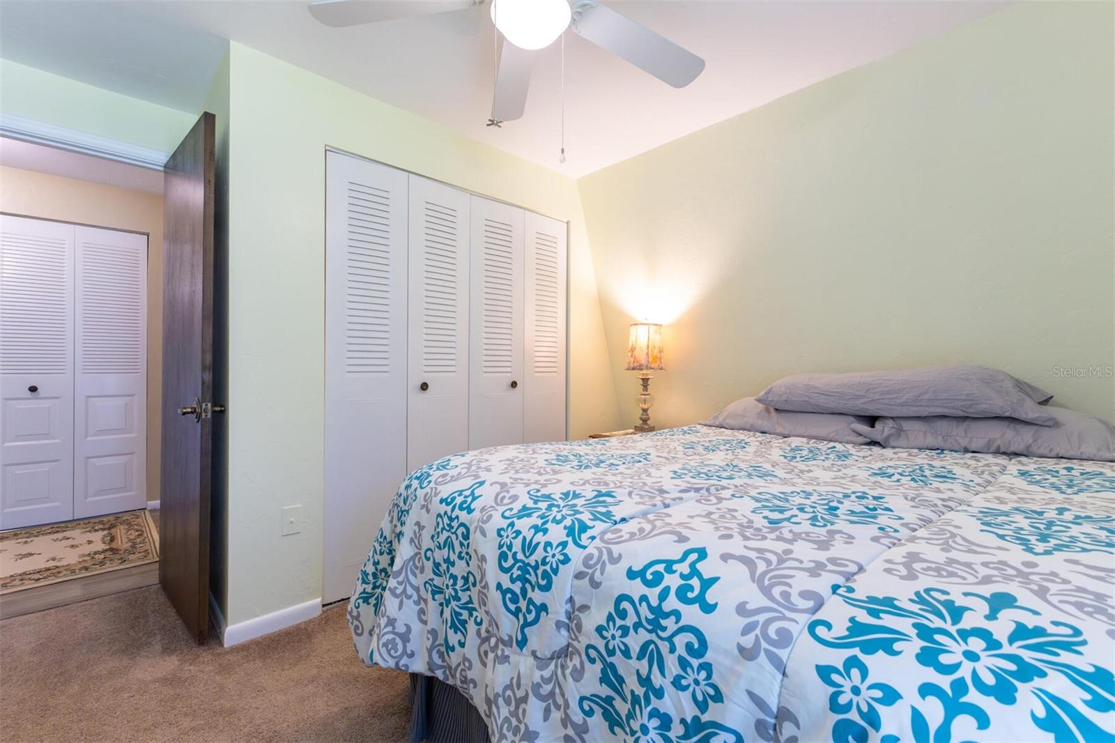 FOUR LAKES COMMUNITY - Residential