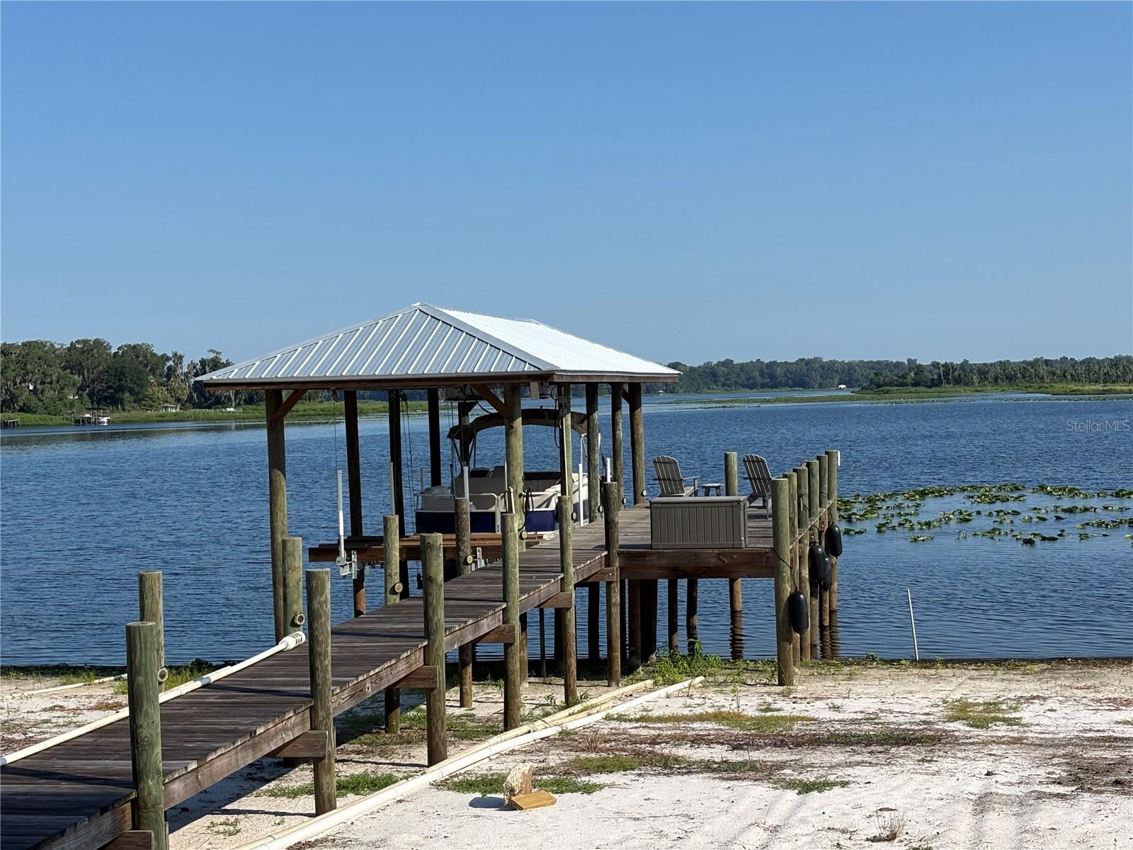 FOUR LAKES COMMUNITY - Residential