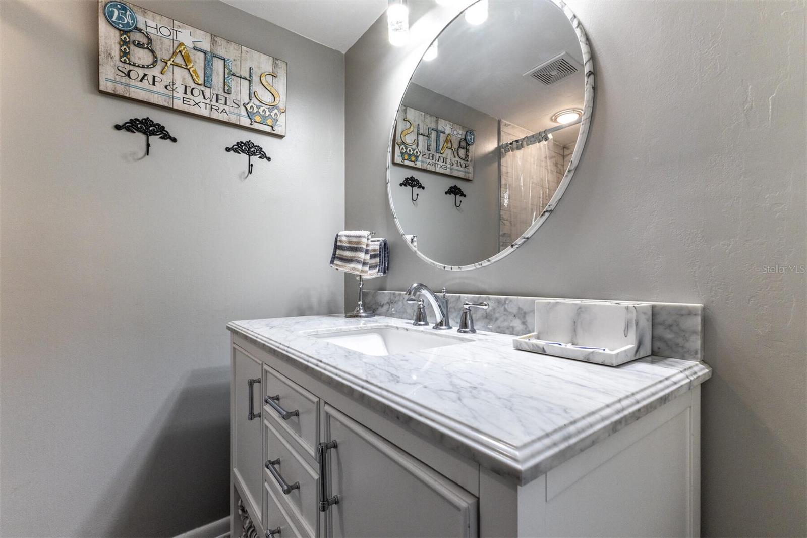 FOUR LAKES COMMUNITY - Residential
