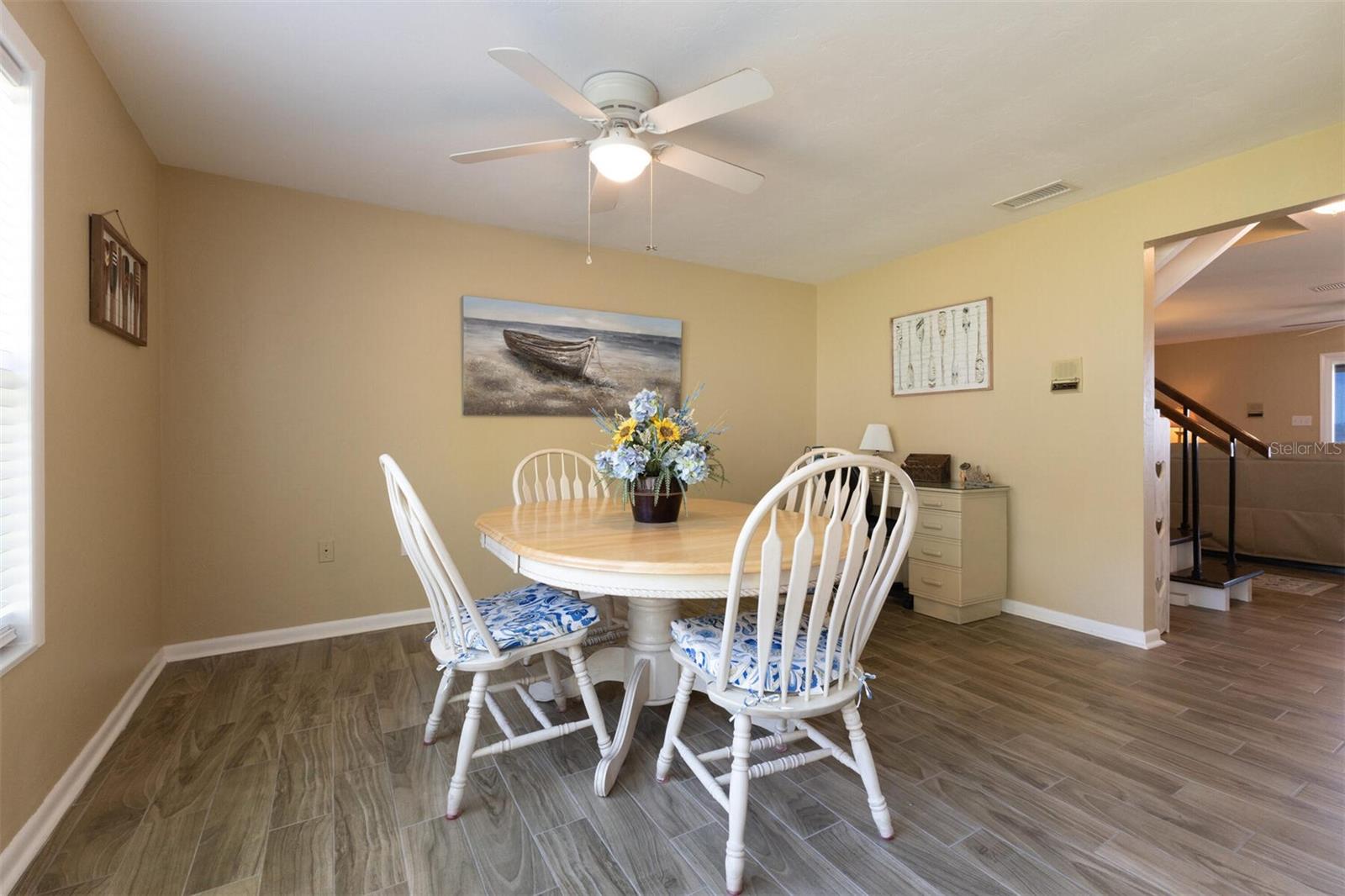 FOUR LAKES COMMUNITY - Residential