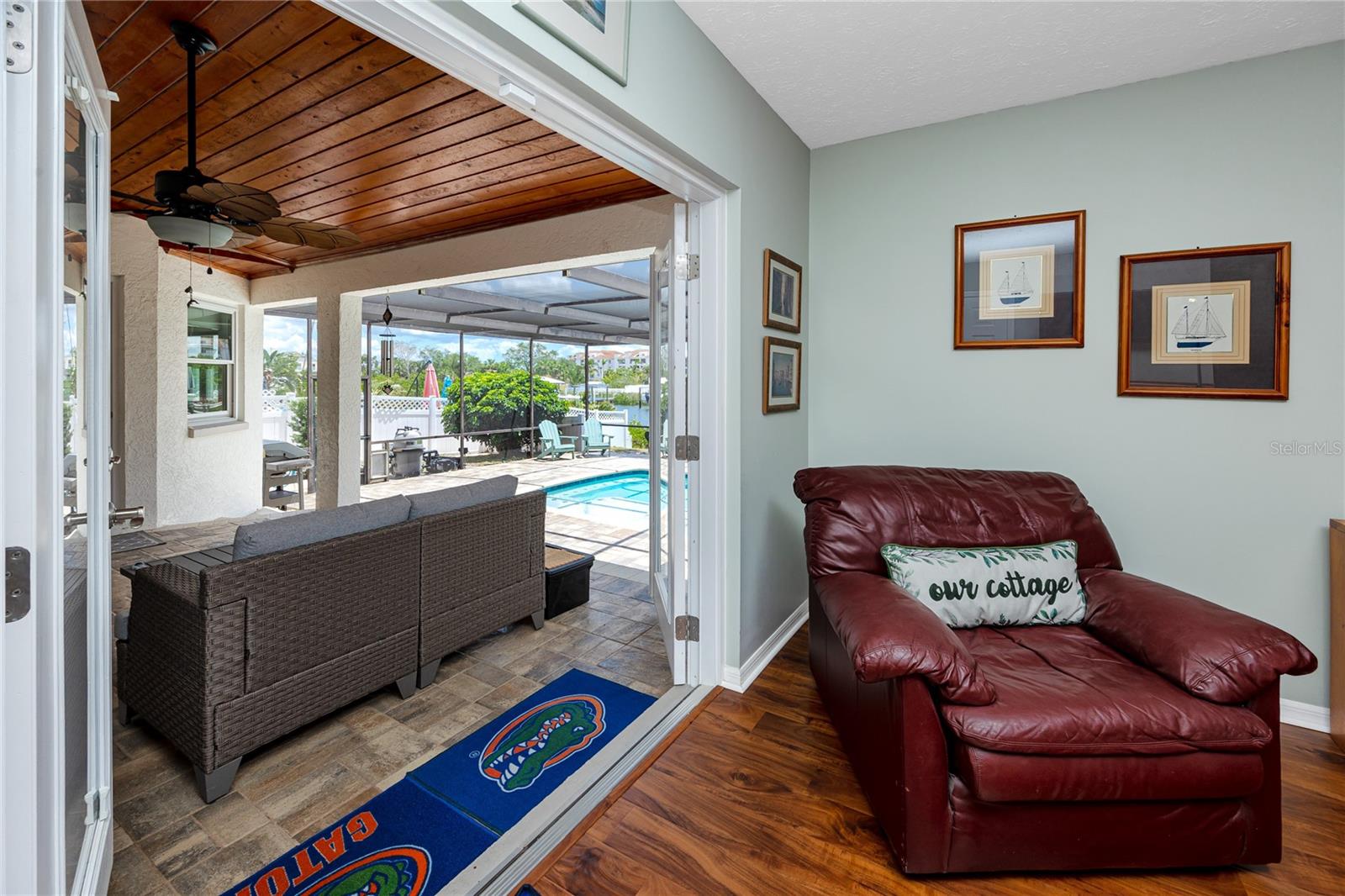 DOLPHIN COVE - Residential