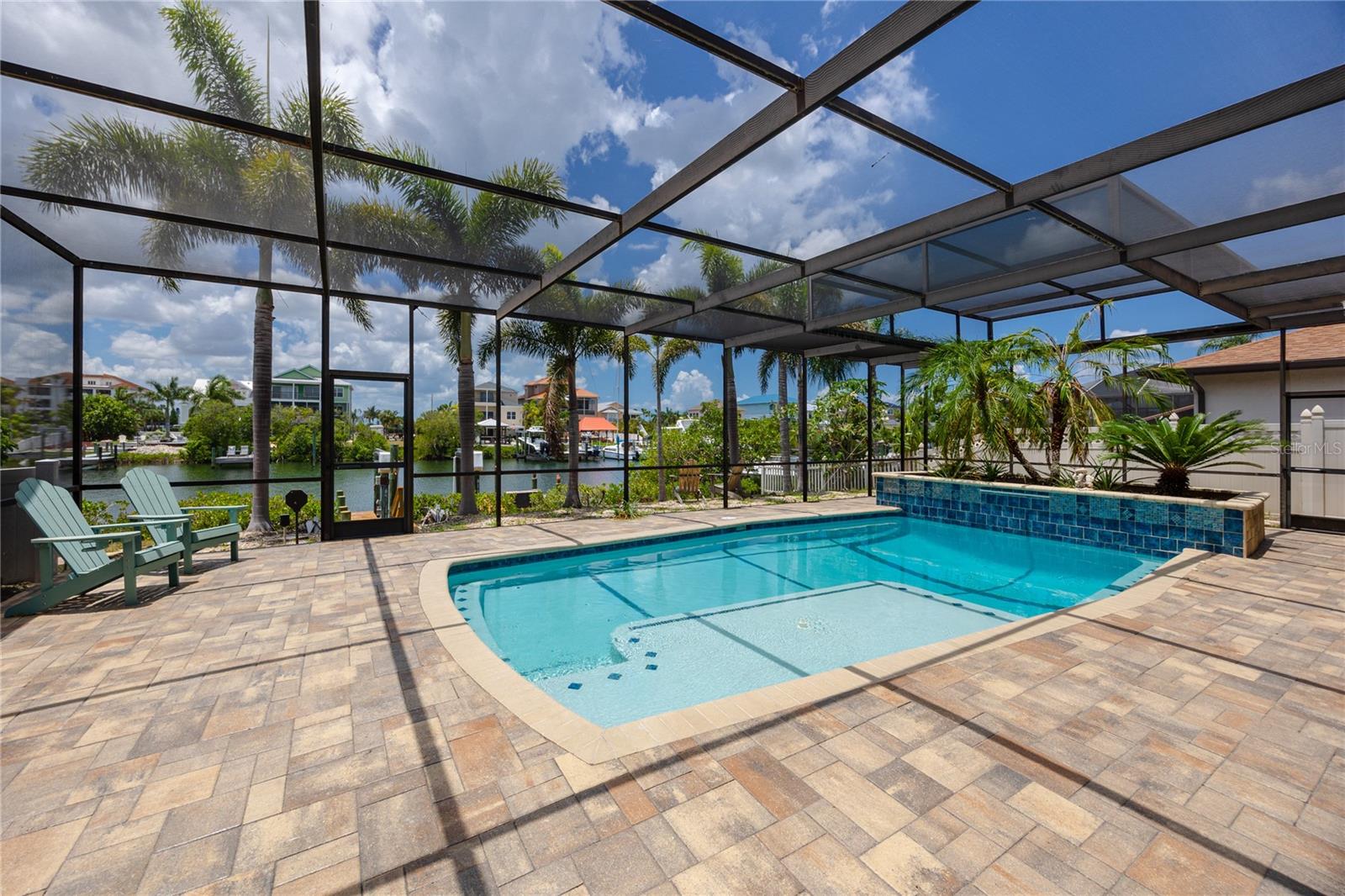 DOLPHIN COVE - Residential