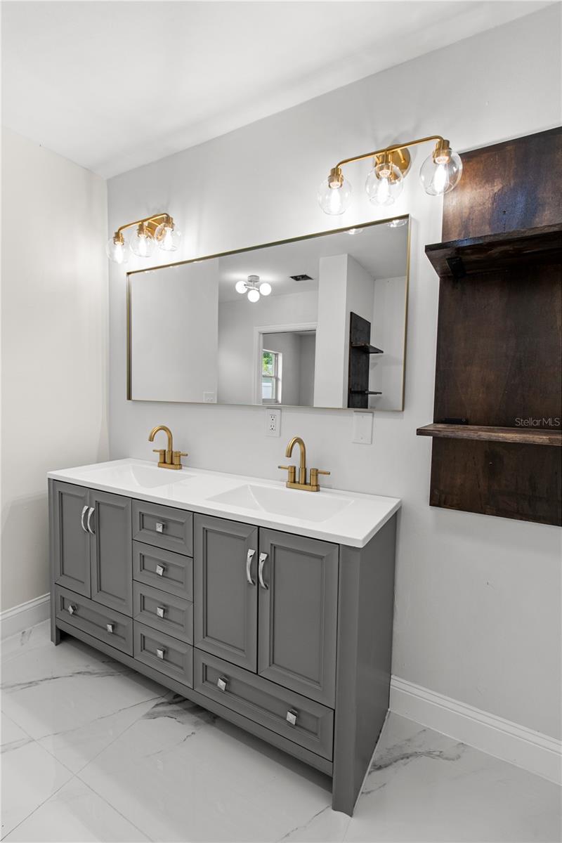 HARBOR CREST - Residential