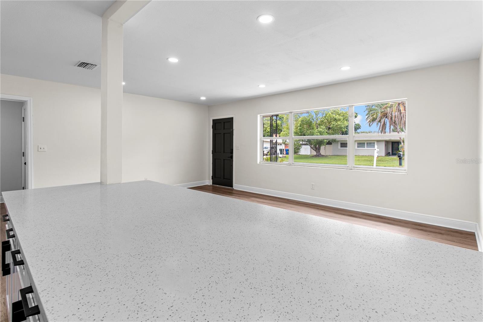 HARBOR CREST - Residential