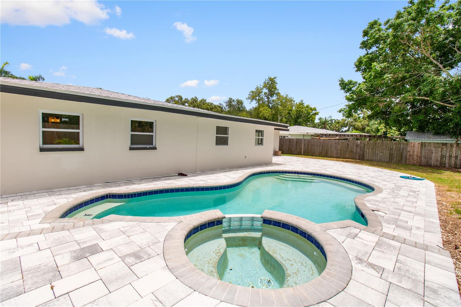 HARBOR CREST - Residential