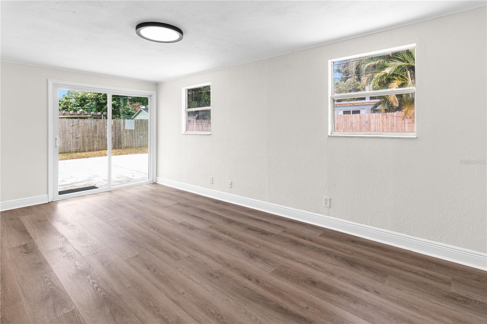 HARBOR CREST - Residential