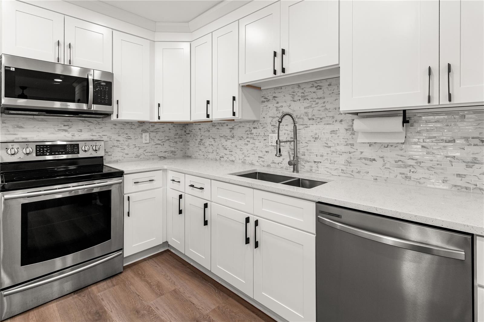 HARBOR CREST - Residential