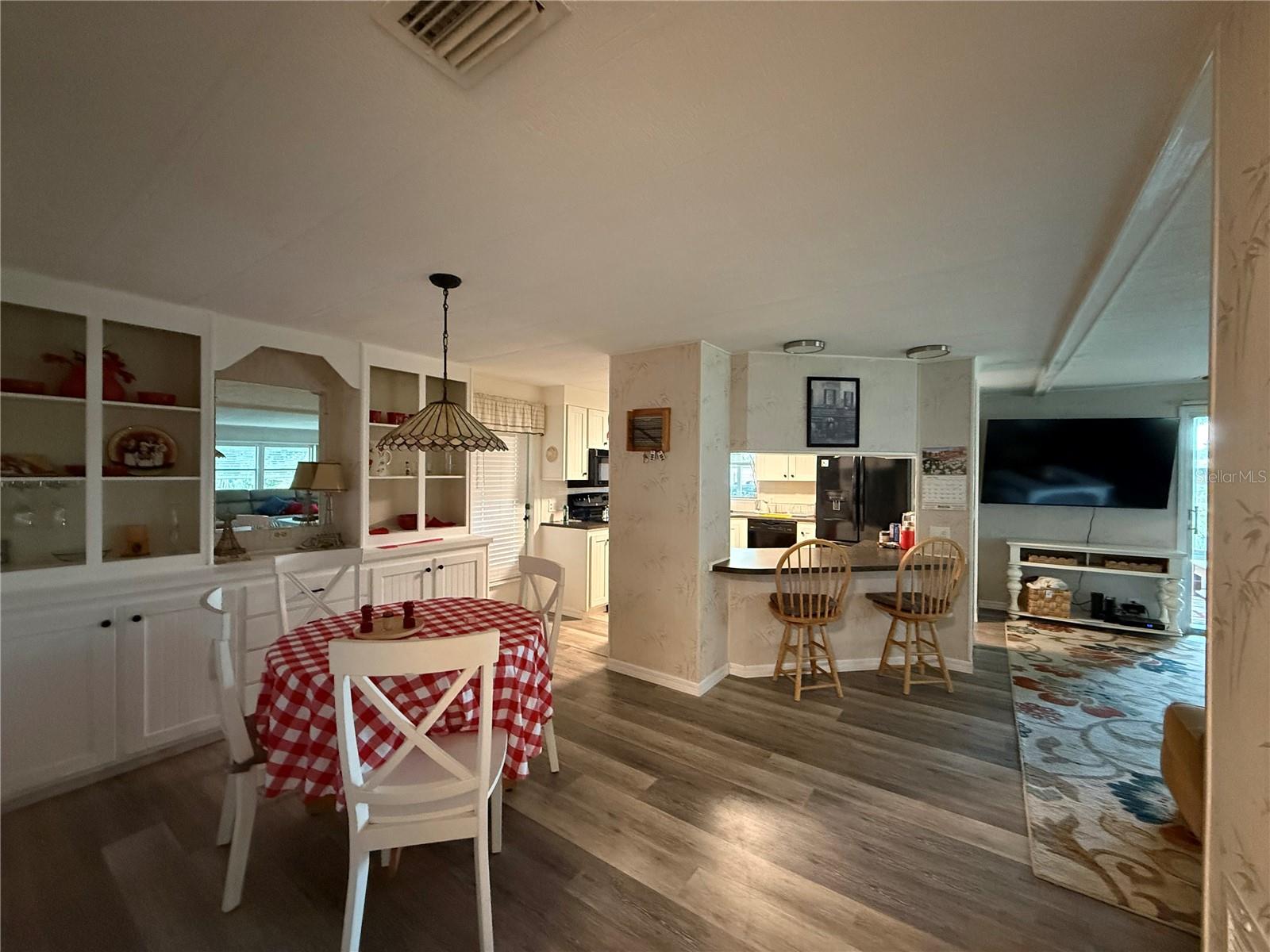 CONTINENTAL CAMPER RESORTS UNI - Residential
