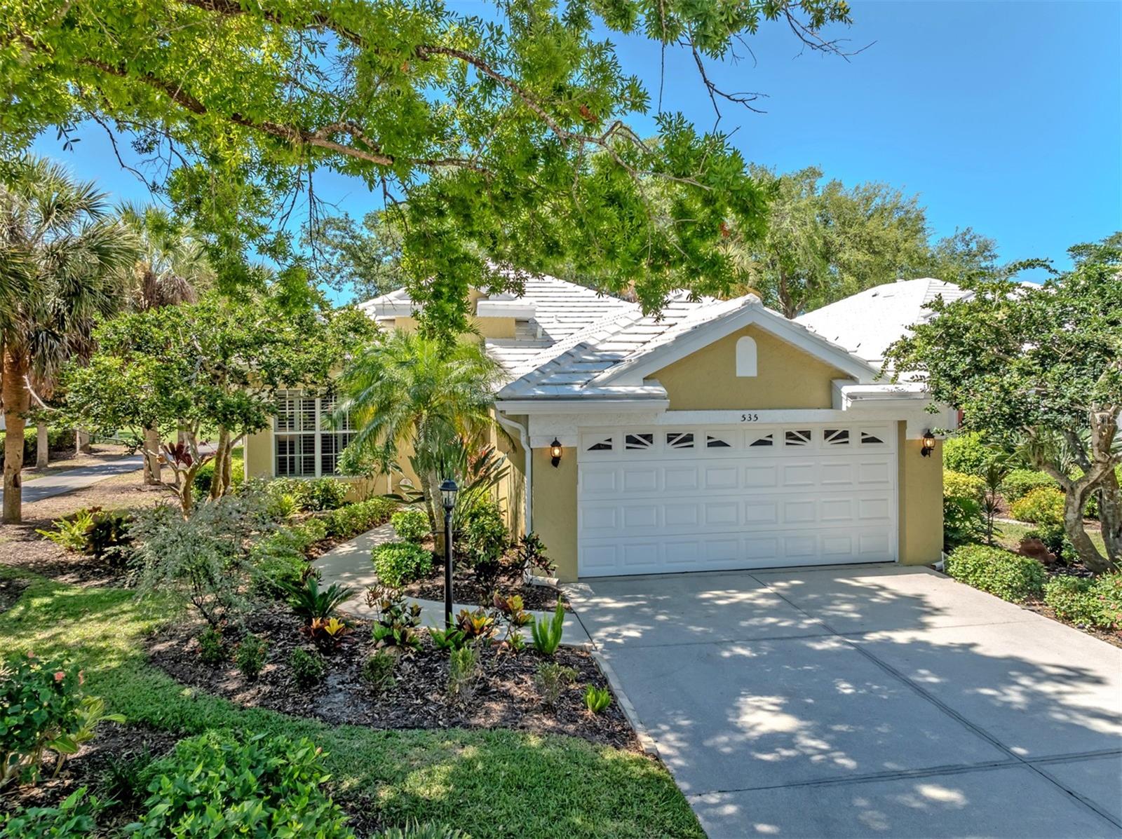 VENICE GOLF & COUNTRY CLUB - Residential