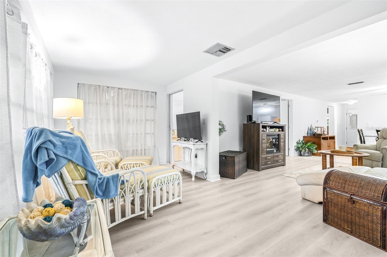 GARDENS BEACON SQUARE - Residential